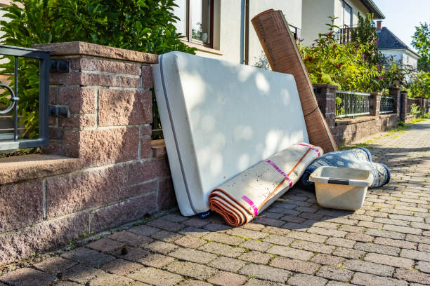 Best Attic Cleanout Services  in Paramount, CA
